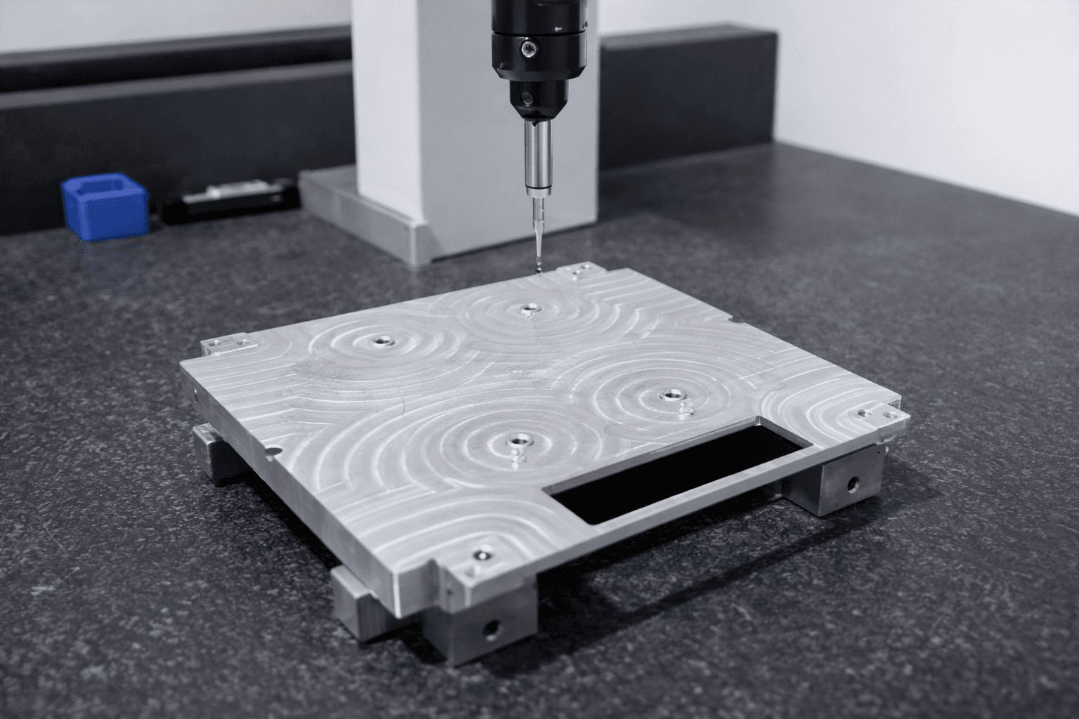 Custom contoured fixture thin-wall aluminum CNC milling — military bracket precision machining by Precimach